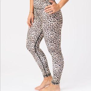 Leopard Brilliant Scrunchy What Hi-Rise 7/8